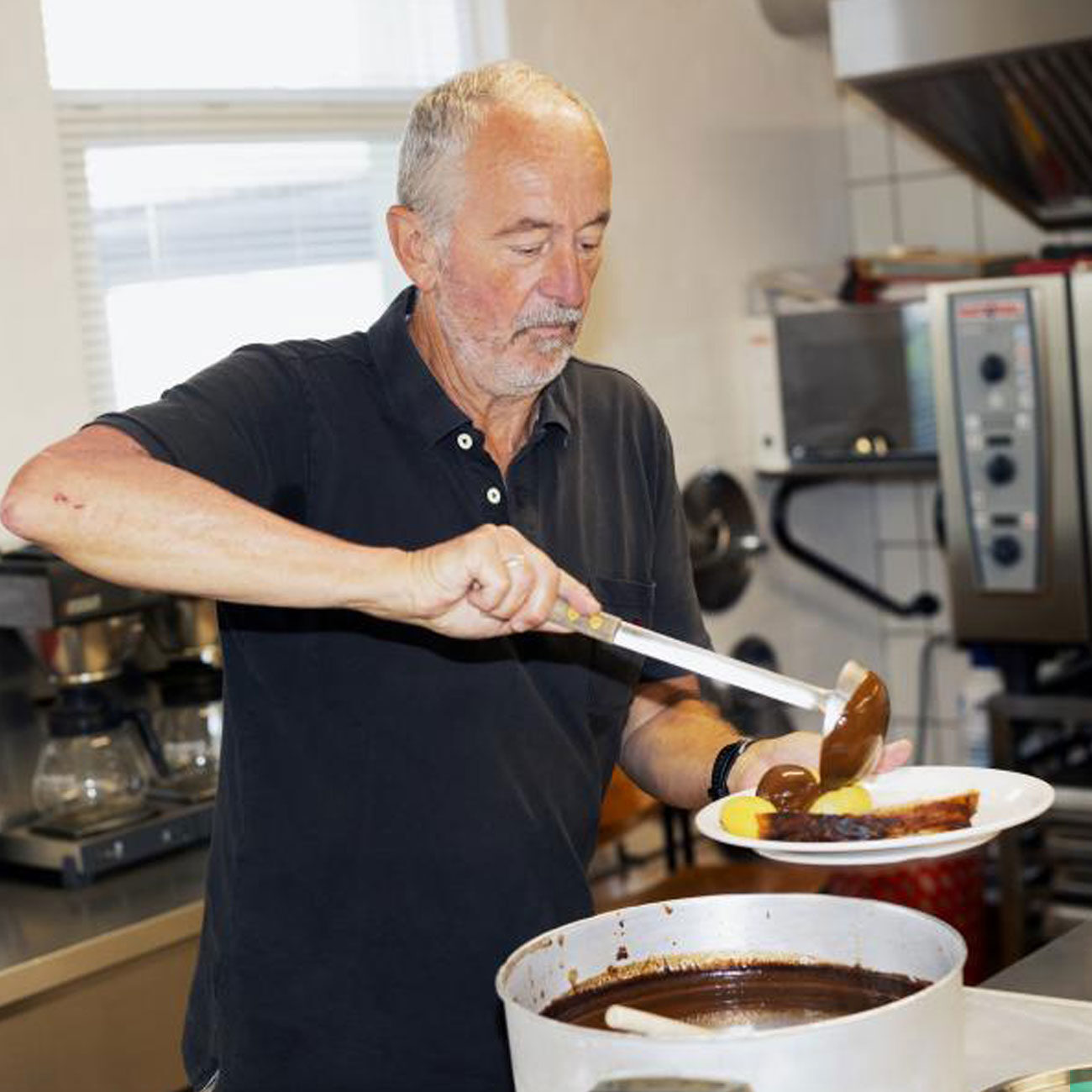 niels-aspect-ratio-1300-1300