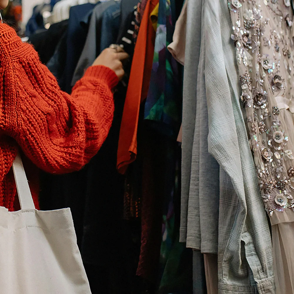 Toej_4-aspect-ratio-1000-1000